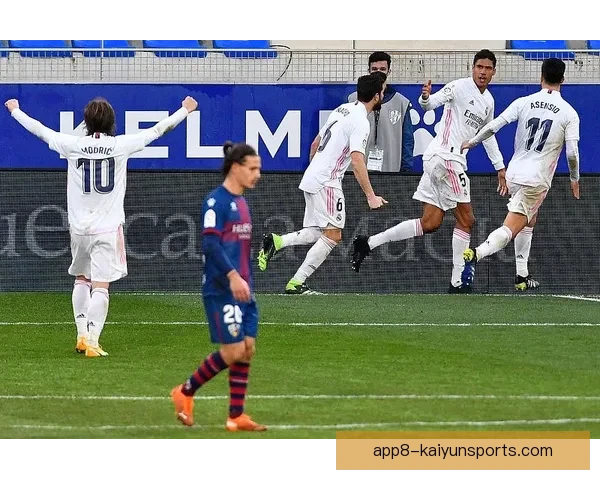 萨卡齐斯帕斯对阵伊斯塔帕精彩比赛全程回顾与精彩瞬间解析